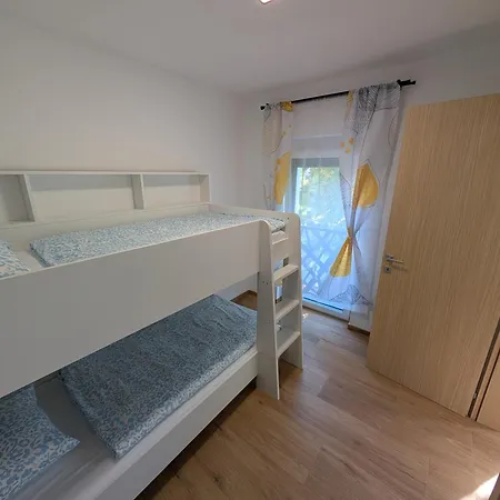 Apartment Apartma Pod Kostanjem